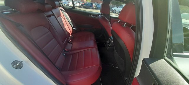 Kia Stinger Hatchback Red #15