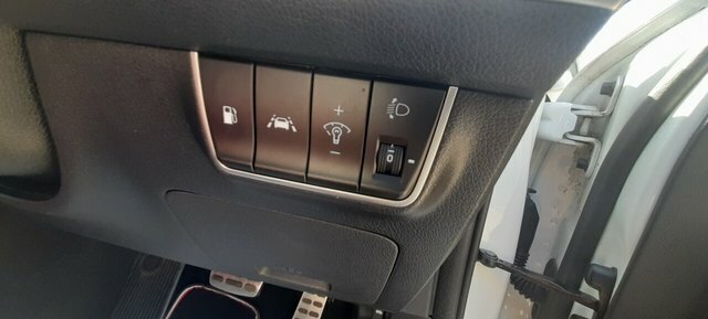 Kia Stinger Hatchback Red #18