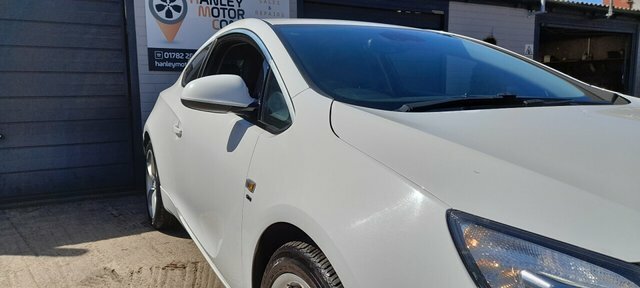 Vauxhall Astra GTC Limited Edition Black #8