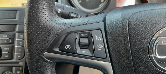 Vauxhall Astra GTC Limited Edition Black #15