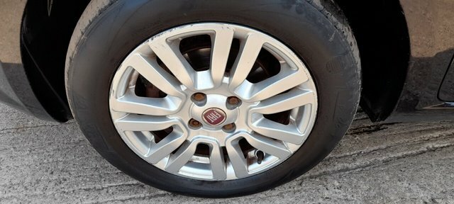 Fiat Punto Easy Black #9