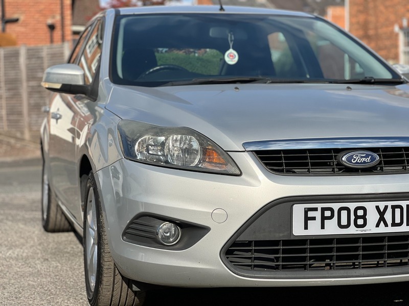 Ford Focus Zetec 5-Door Blue #9