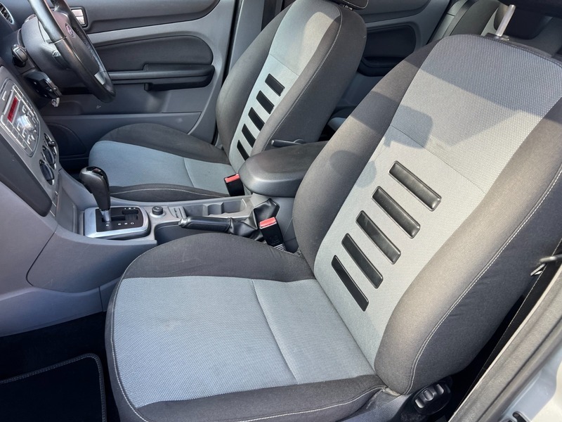 Ford Focus Zetec 5-Door Blue #21