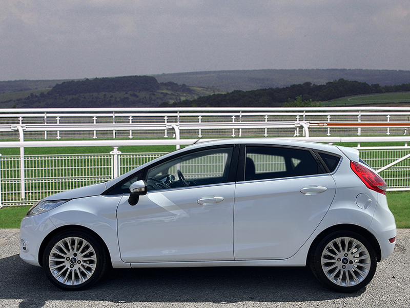 Ford Fiesta Titanium White #4