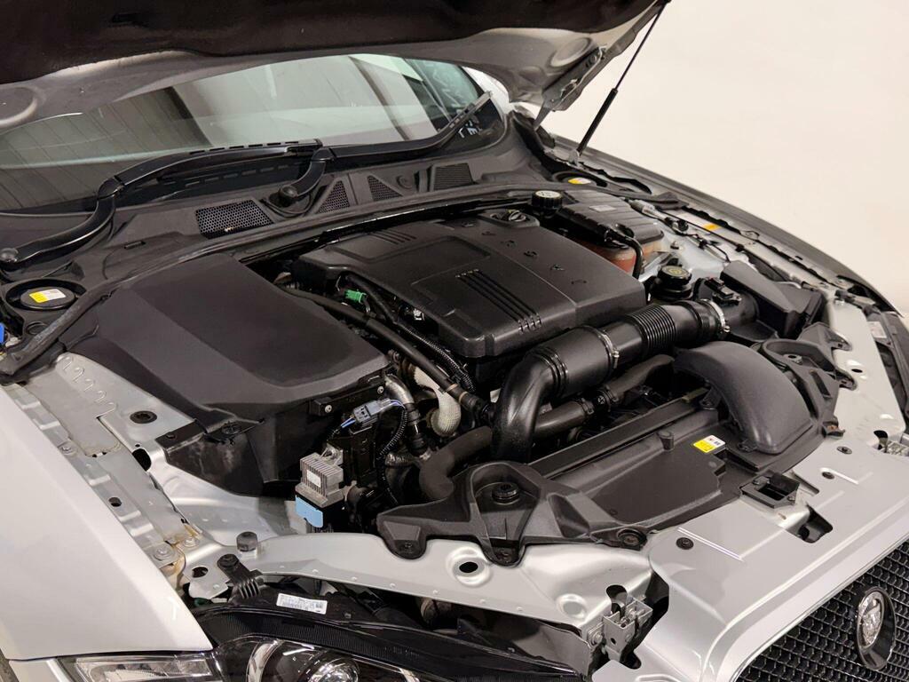Jaguar XF 3.0D V6 Premium Luxury Grey #82