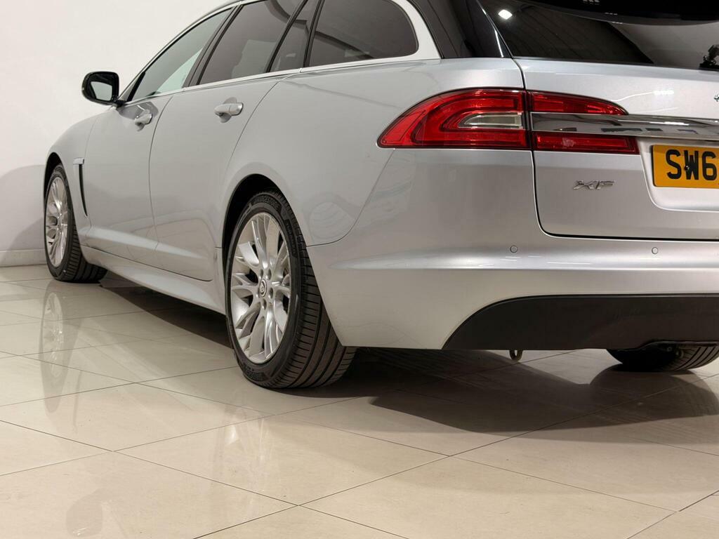 Jaguar XF 3.0D V6 Premium Luxury Grey #24