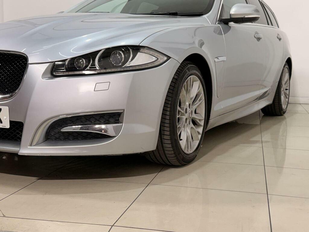 Jaguar XF 3.0D V6 Premium Luxury Grey #20