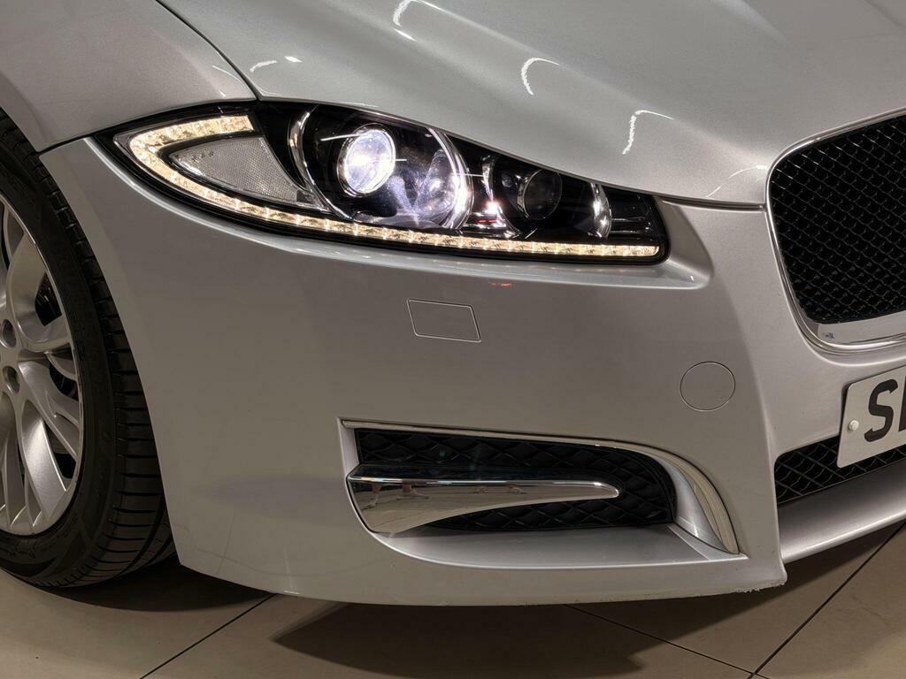 Jaguar XF 3.0D V6 Premium Luxury Grey #28