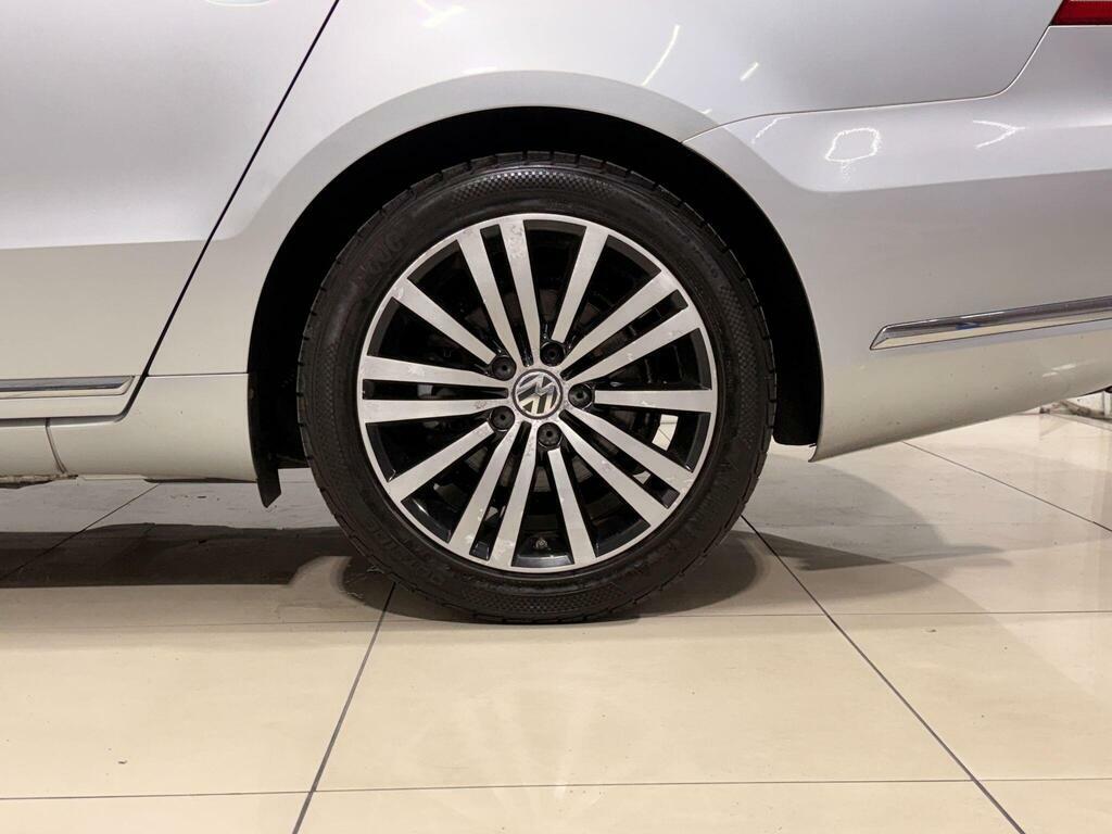 Volkswagen Passat 1.6 Se Tdi Bluemotion Technology 104 Bhp Grey #86