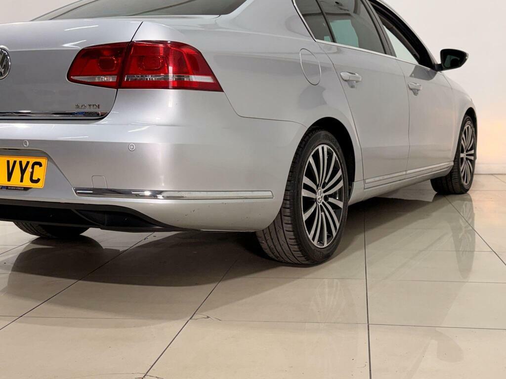 Volkswagen Passat 1.6 Se Tdi Bluemotion Technology 104 Bhp Grey #24