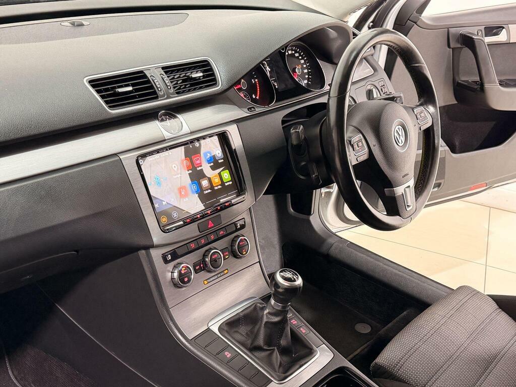 Volkswagen Passat 1.6 Se Tdi Bluemotion Technology 104 Bhp Grey #36