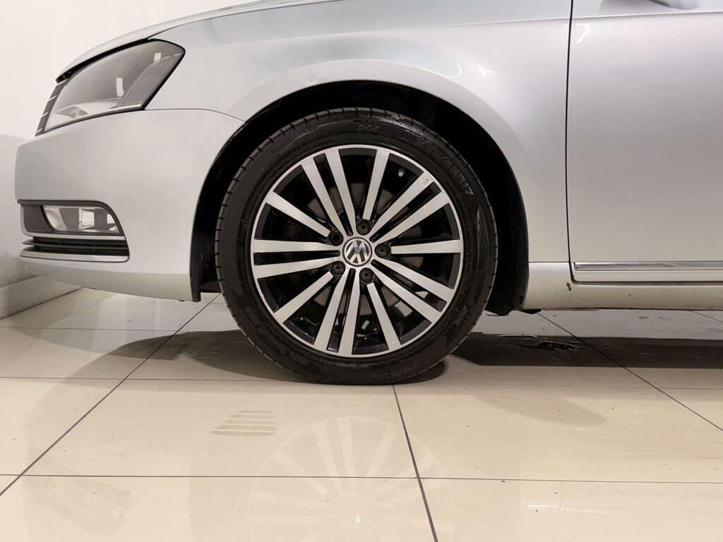 Volkswagen Passat 1.6 Se Tdi Bluemotion Technology 104 Bhp Grey #85