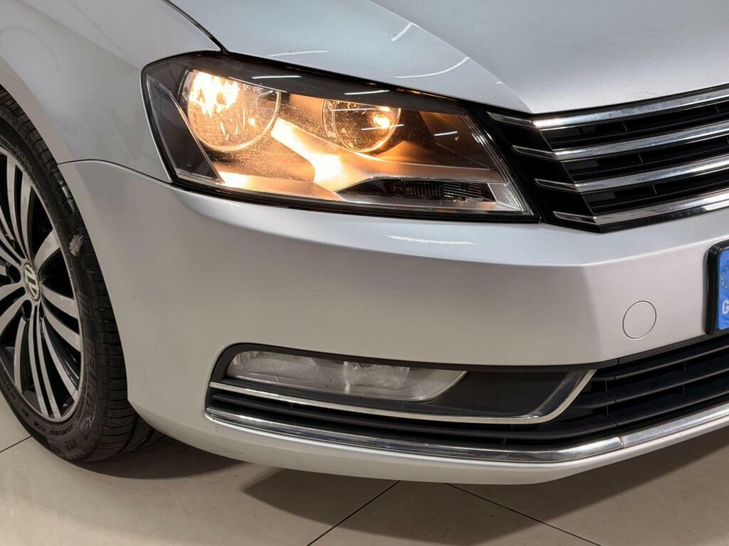 Volkswagen Passat 1.6 Se Tdi Bluemotion Technology 104 Bhp Grey #25
