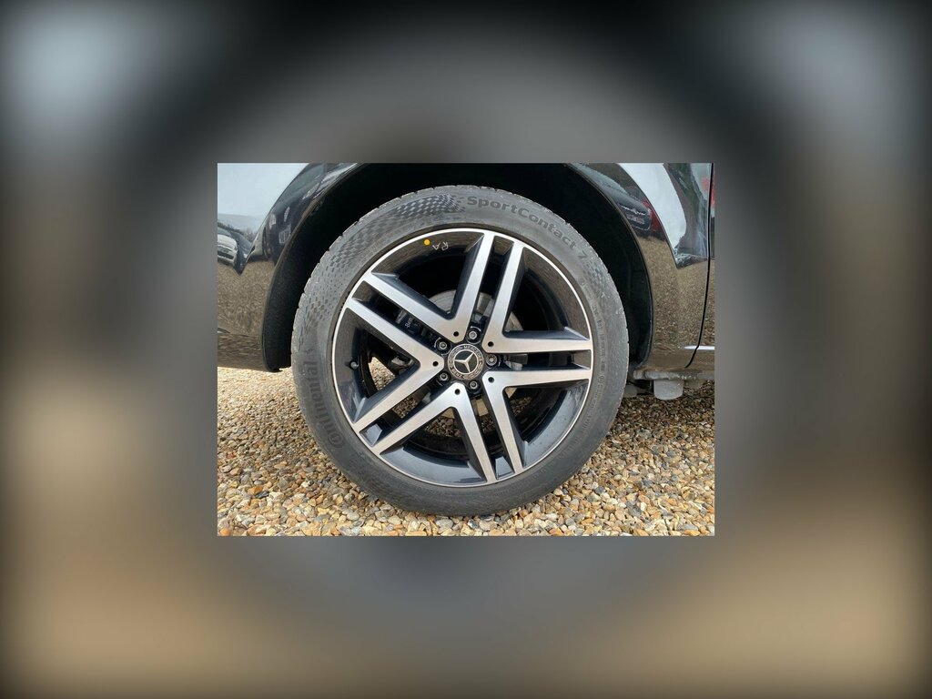 Mercedes-Benz V Class V220d Amg Line Black #35