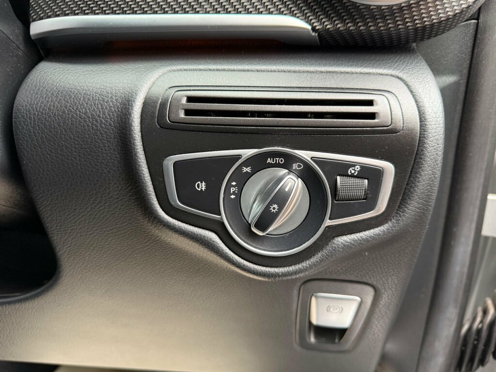 Mercedes-Benz V Class V220 Se Bluetec Black #25