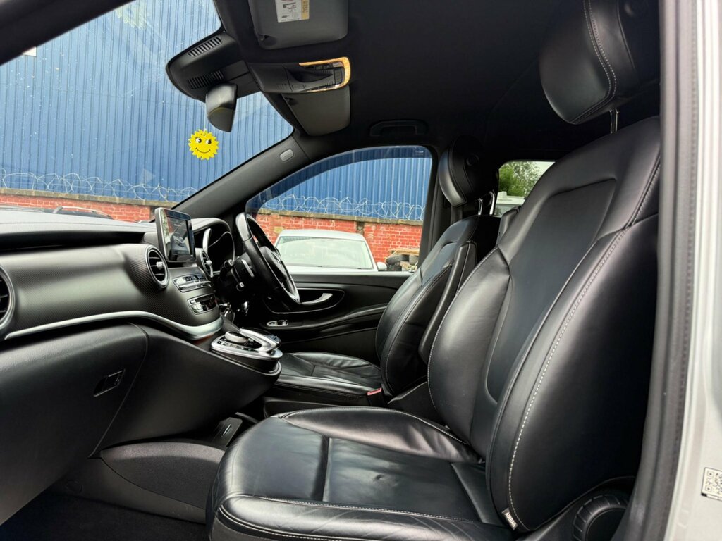 Mercedes-Benz V Class V220 Se Bluetec Black #17
