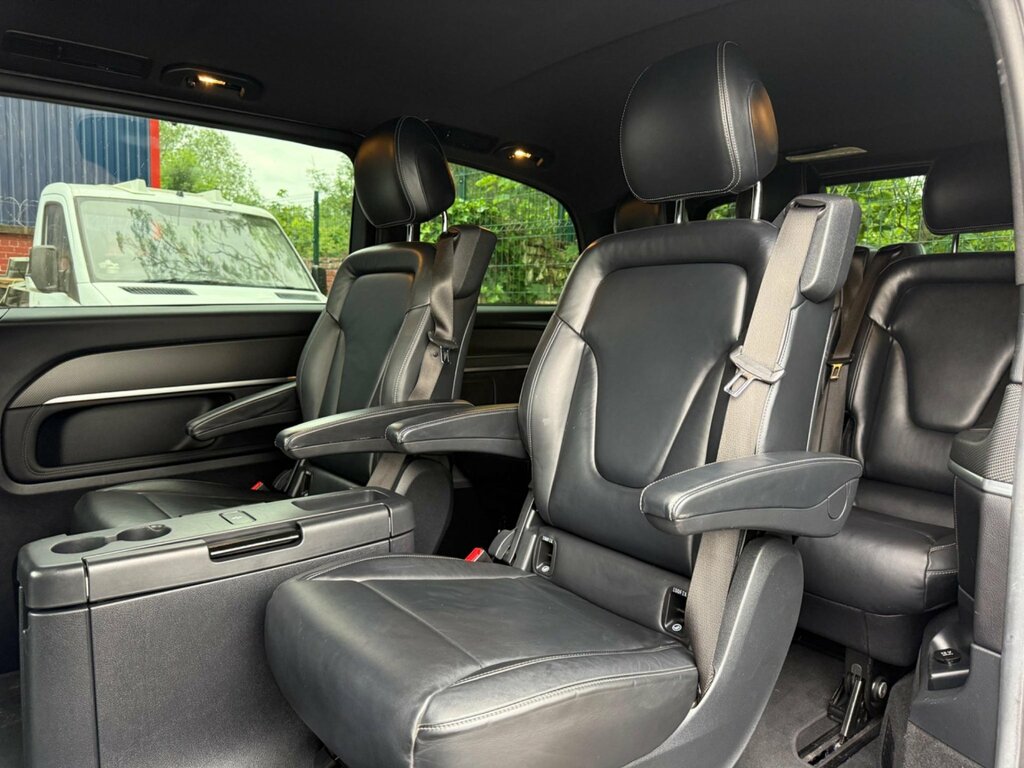 Mercedes-Benz V Class V220 Se Bluetec Black #19