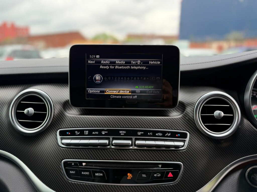 Mercedes-Benz V Class V220 Se Bluetec Black #38