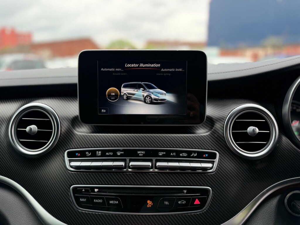 Mercedes-Benz V Class V220 Se Bluetec Black #36