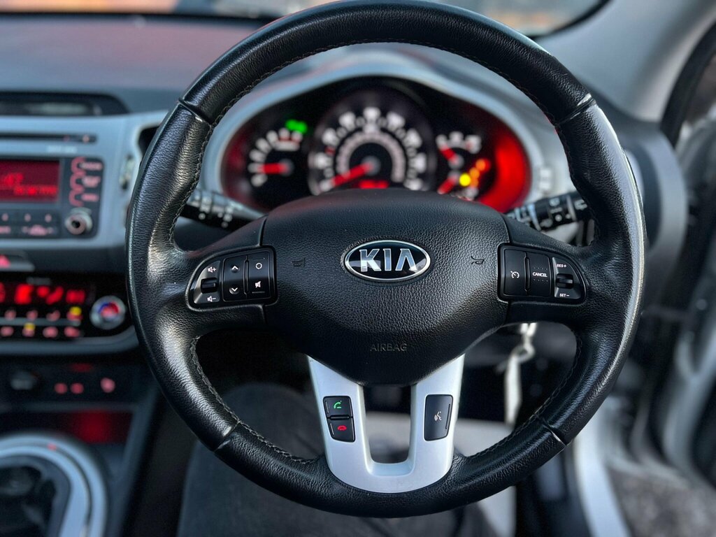 Kia Sportage Crdi 3 Sat White #30