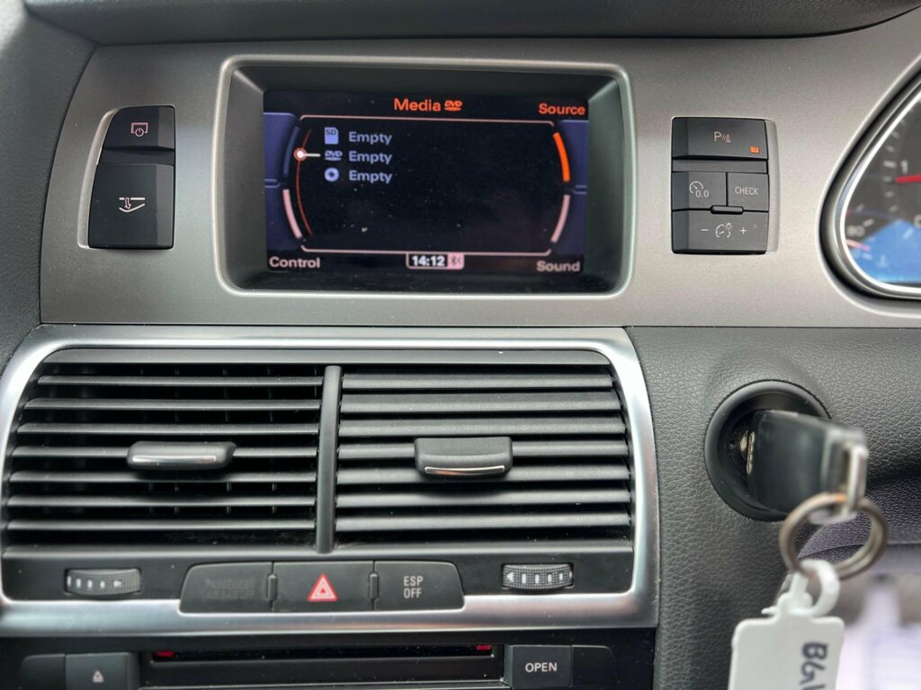 Audi Q7 3.0 Tdi Quattro S Line 240 Bhp Grey #38