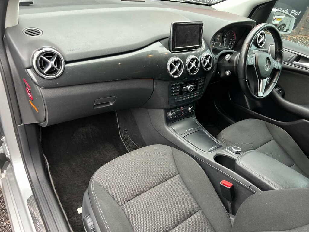 Mercedes-Benz B Class 1.8L Cdi Blueefficiency Se Used Red #10