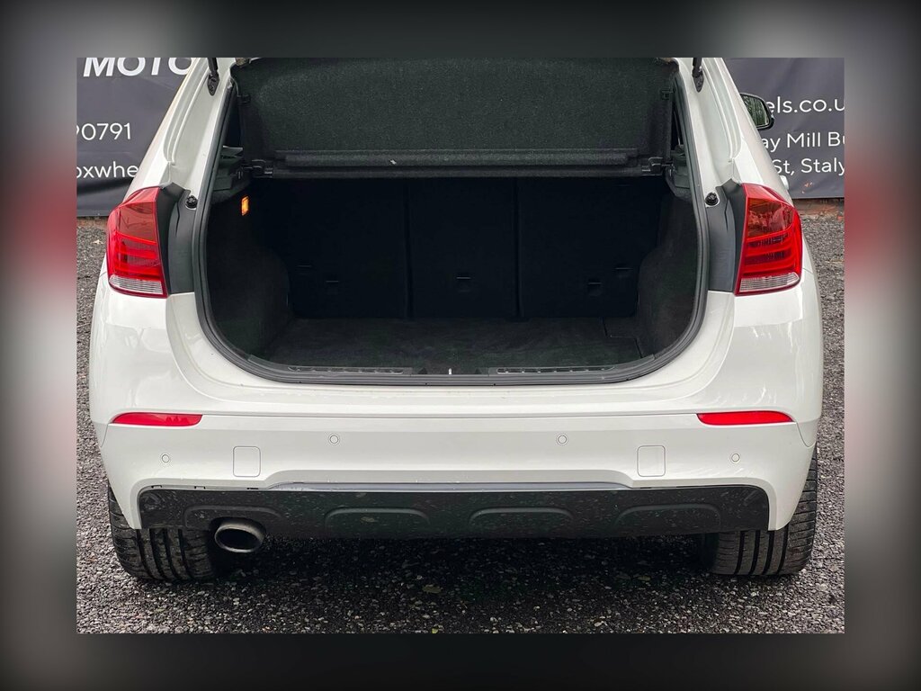BMW X1 Xdrive 20D Sport Black #27