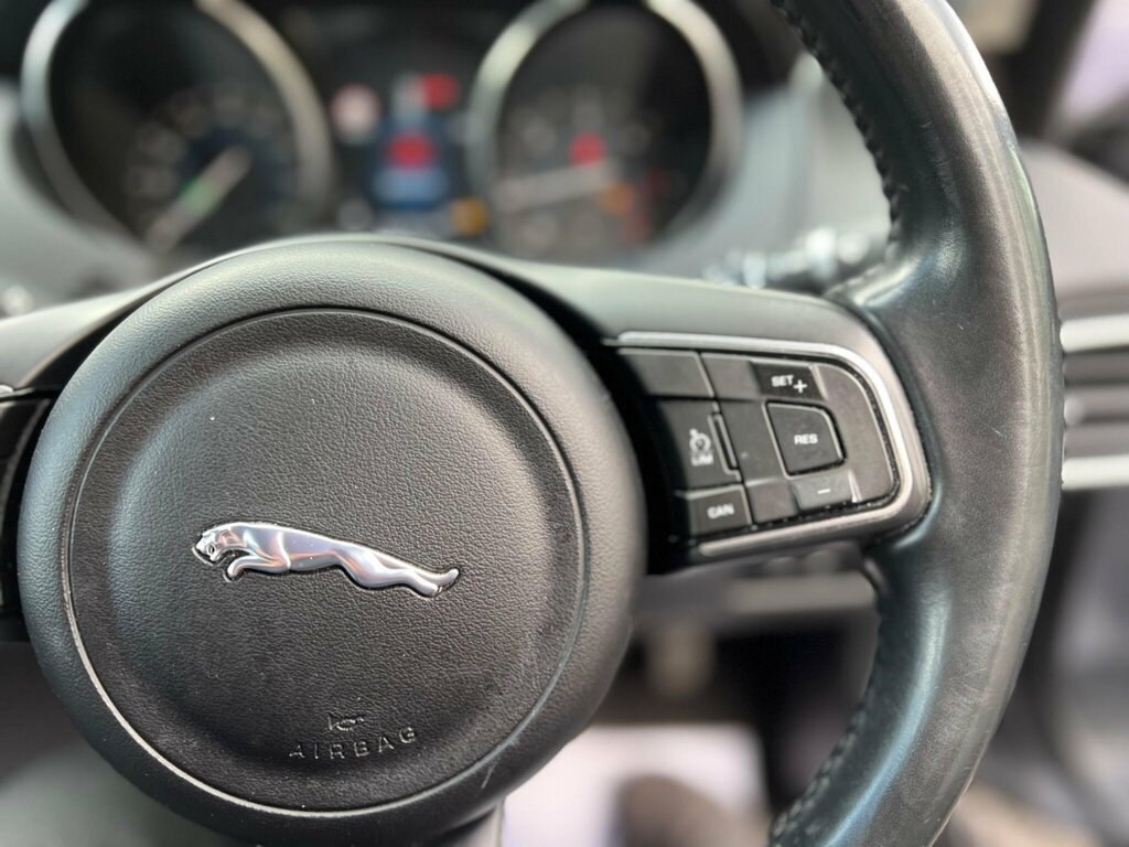 Jaguar XE Xe R-sport D Black #24