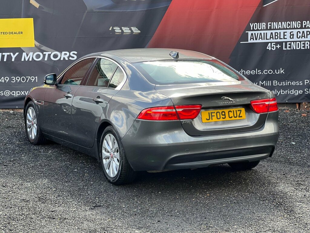 Jaguar XE 2.0D Se Euro 6 Ss Grey #3