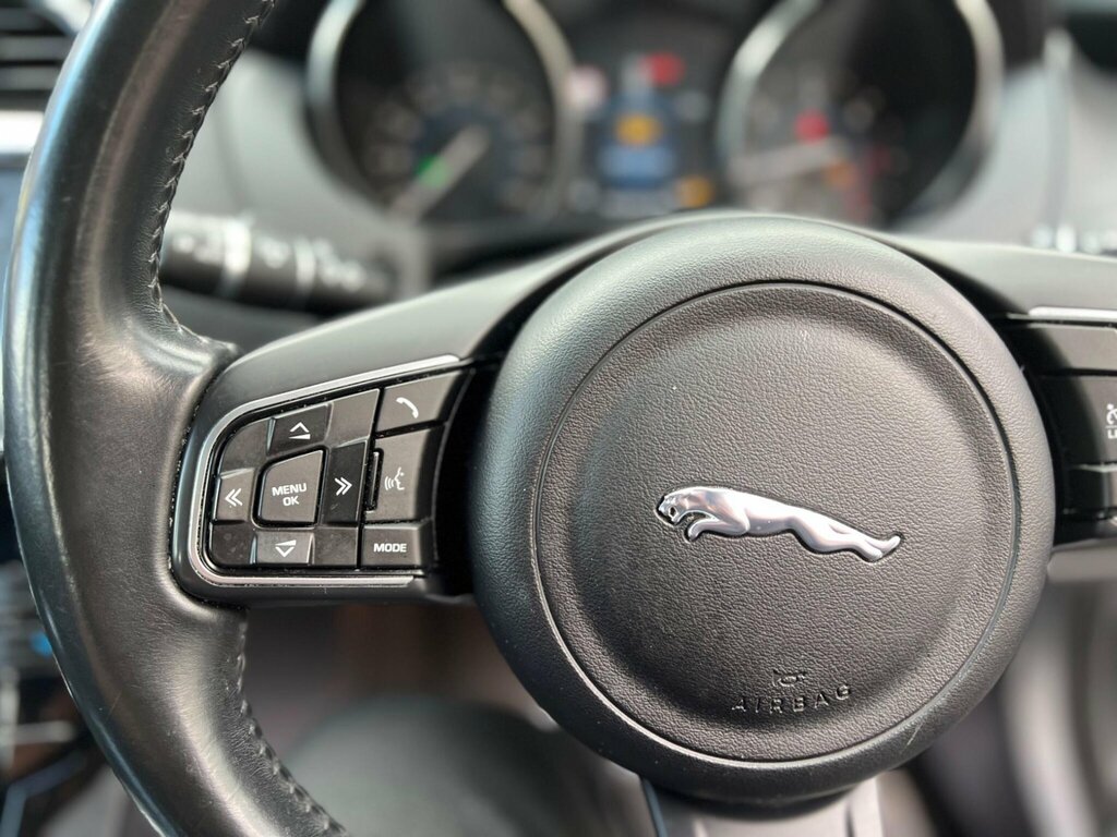 Jaguar XE Xe R-sport D Black #26