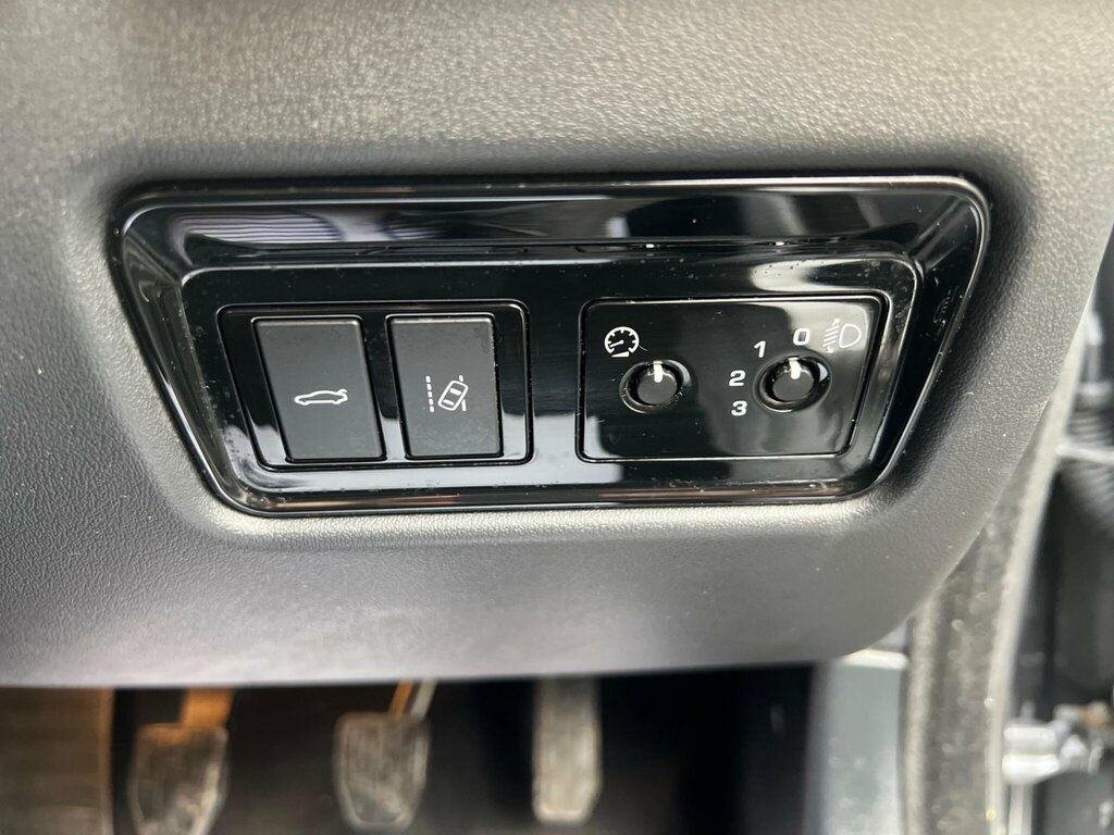 Jaguar XE Xe R-sport D Black #17