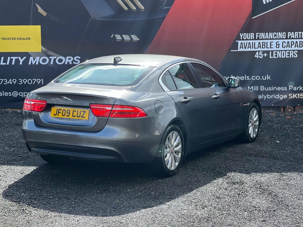 Jaguar XE 2.0D Se Euro 6 Ss Grey #4
