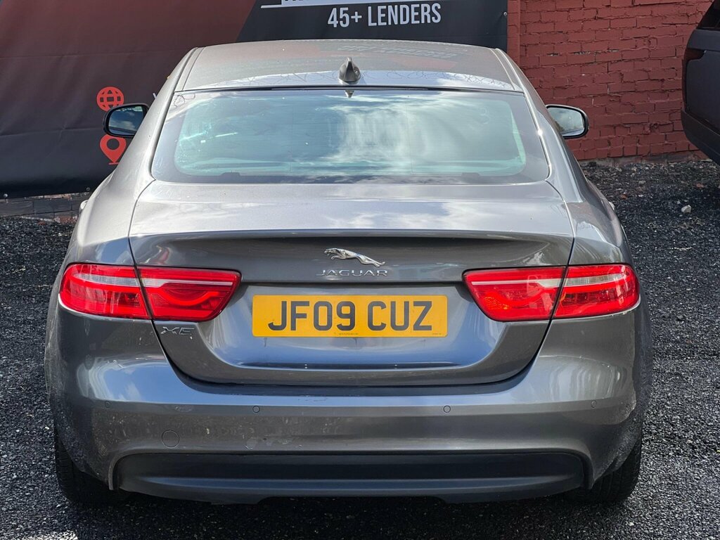 Jaguar XE Xe R-sport D Black #7
