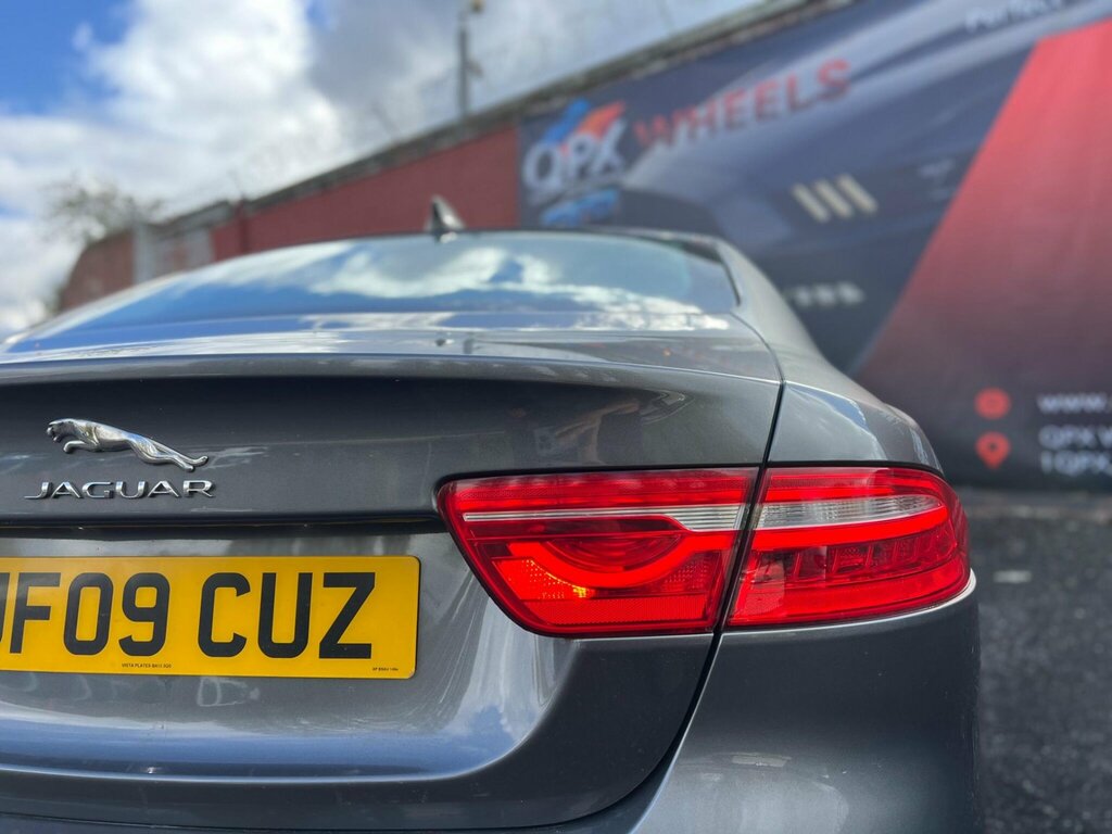 Jaguar XE 2.0D Se Euro 6 Ss Grey #6
