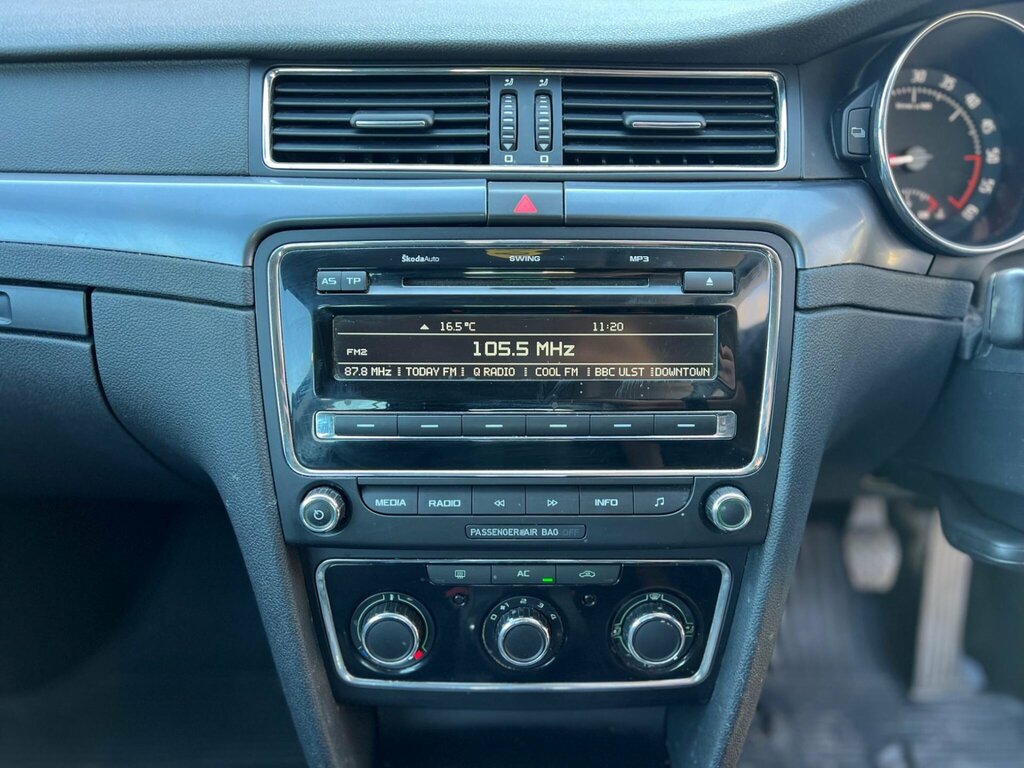 Skoda Superb 2013 2.0 Elegance Tdi Cr Dsg 140 Bhp Grey #25