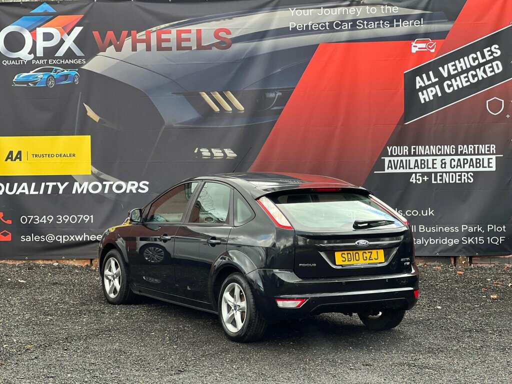 Ford Focus 2.0 Titanium Hatchback 169 Gkm Red #8
