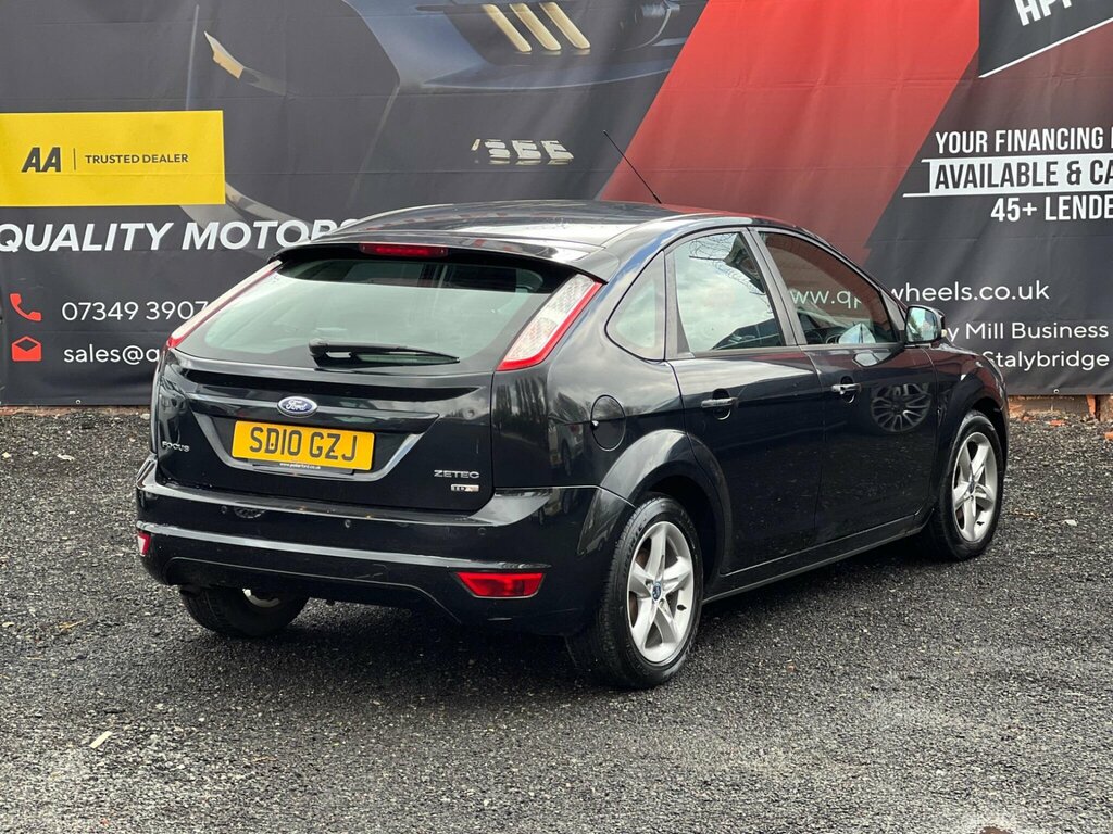 Ford Focus 2.0 Titanium Hatchback 169 Gkm Red #7
