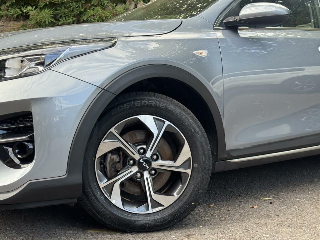 Kia Xceed 2 Silver #3