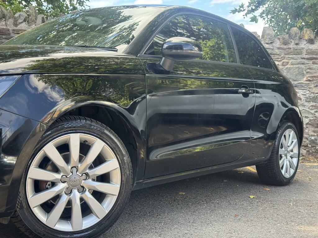 Audi A1 Sport Black #6