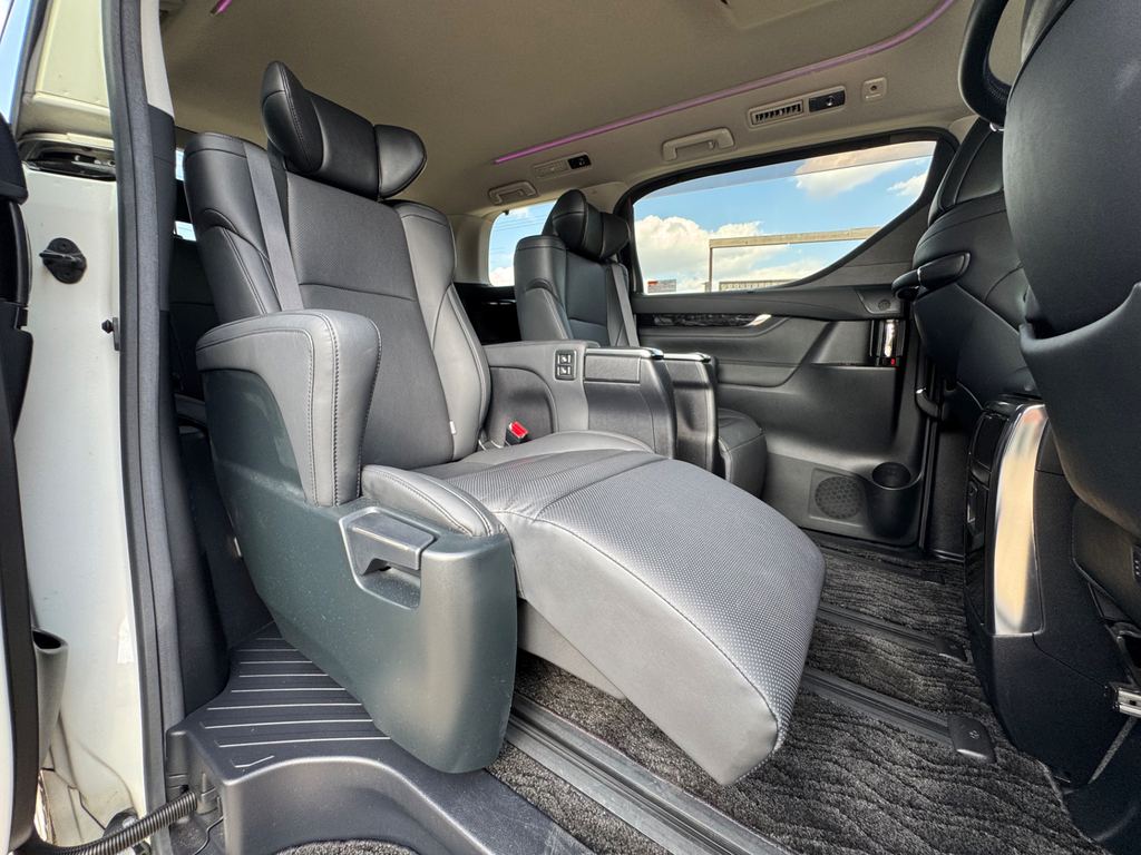 Toyota Alphard Mpv Grey #56