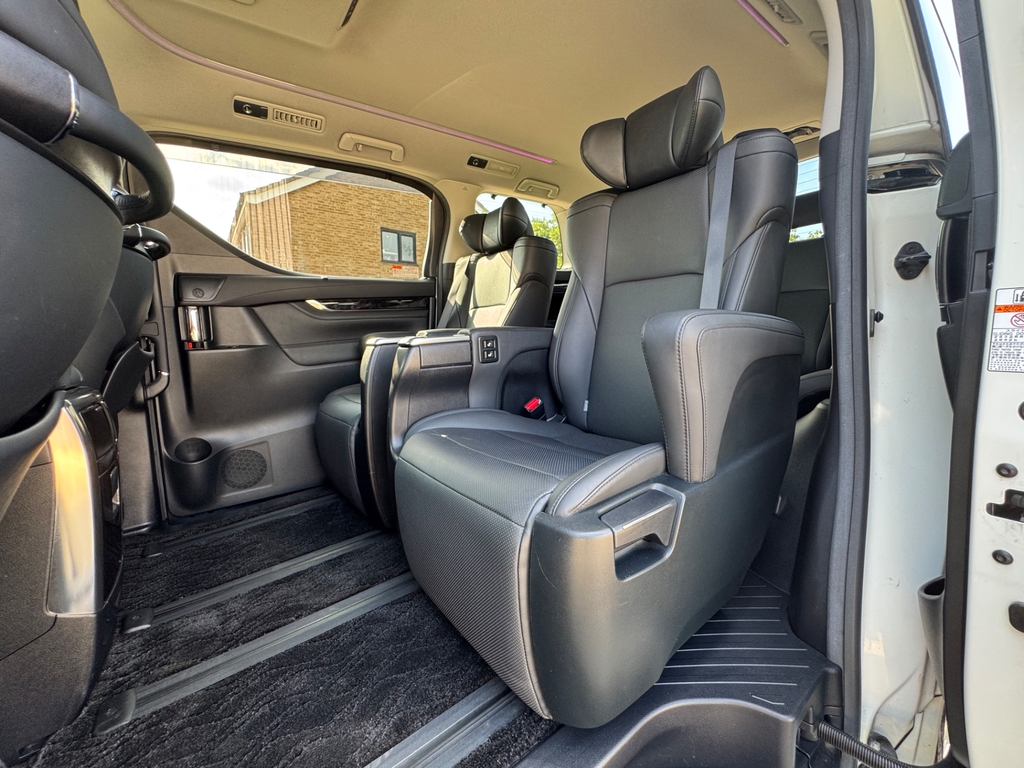 Toyota Alphard Mpv Grey #49