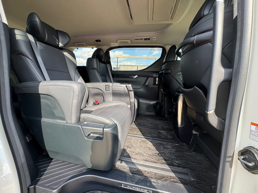 Toyota Alphard Mpv Grey #54