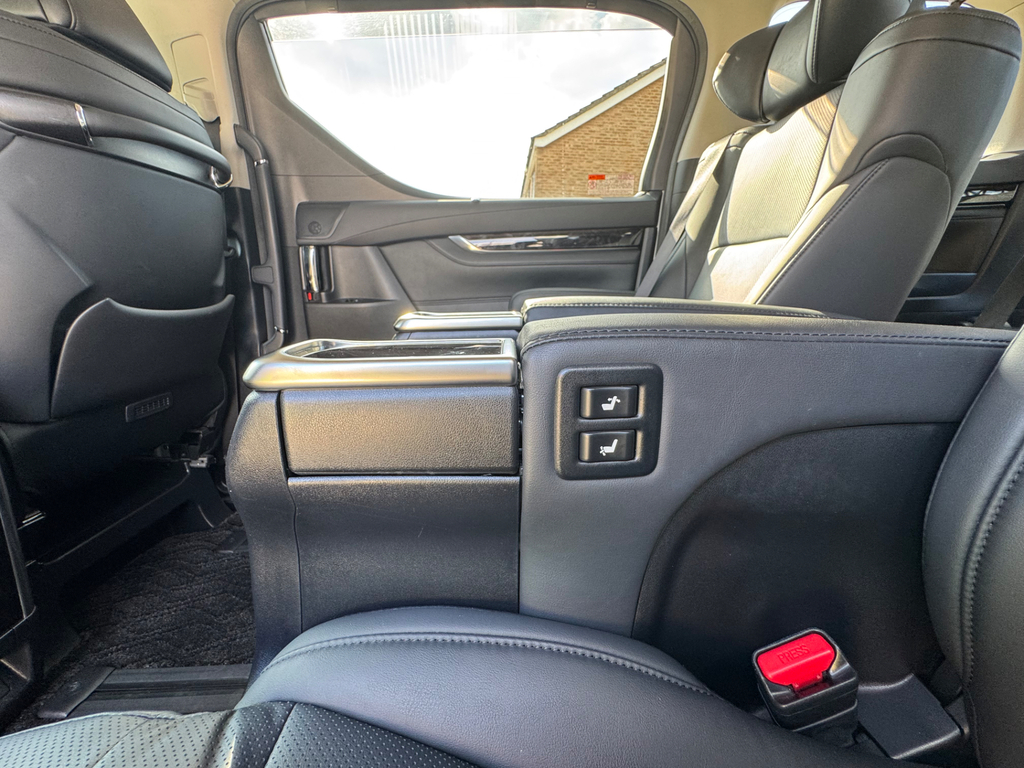 Toyota Alphard Mpv Grey #52