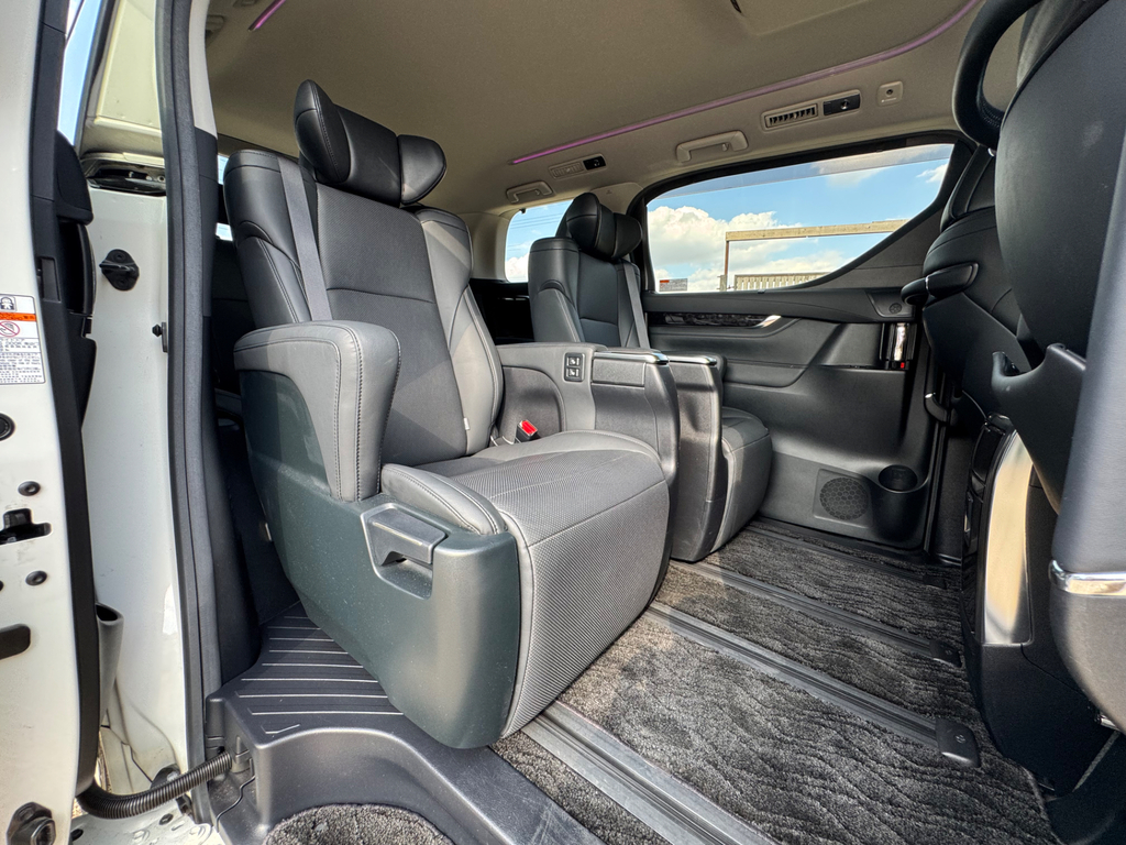Toyota Alphard Mpv Grey #55