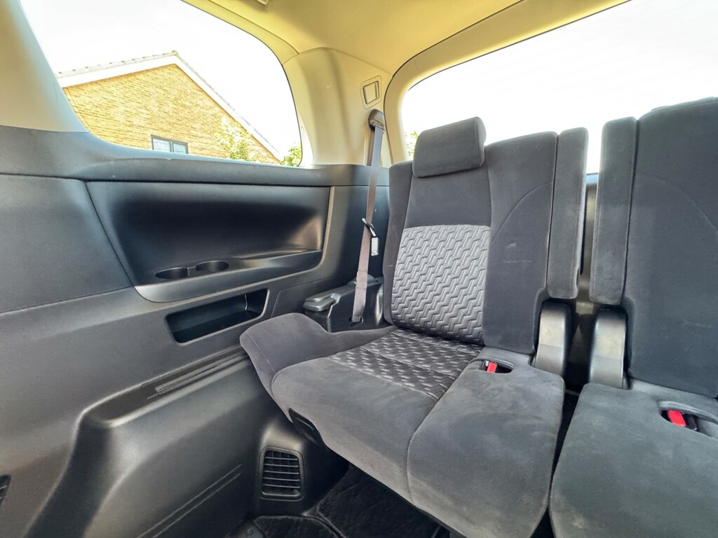 Toyota Vellfire Velfire Black #40