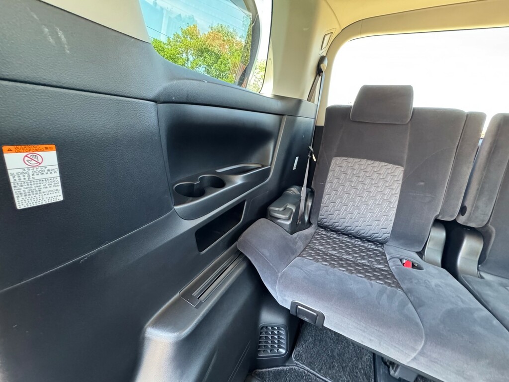 Toyota Vellfire Velfire Black #39