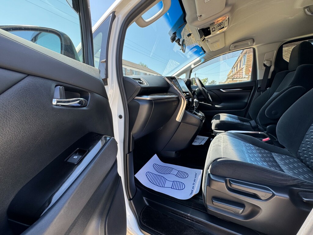 Toyota Vellfire Velfire Black #18