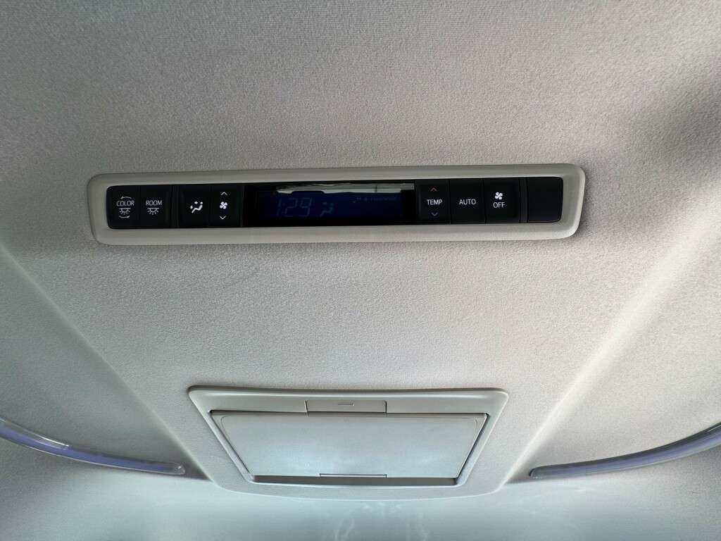 Toyota Vellfire Velfire Black #67