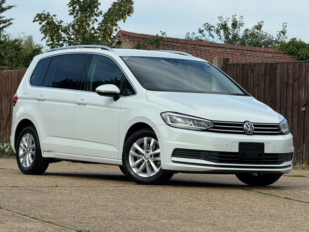 Volkswagen Touran Volkswagen Tourane Tsi Comfort Line 1.4L 7 Seats P White