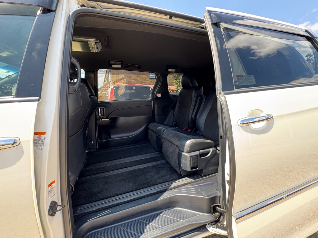 Toyota Estima Aeras Smart Edition 2.4 7 Seats Mpv Ul Brown #21